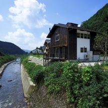 兵庫県の建築家で設計事務所が設計した岡山県西粟倉村の注文住宅