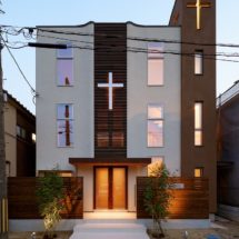 兵庫県の建築家で設計事務所が設計した尼崎市のキリスト教会